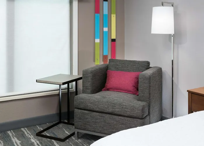 Hampton Inn & Suites Chicago North Shore